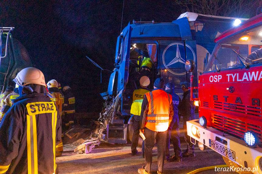 Zderzenie ciężarówek w Tylawie