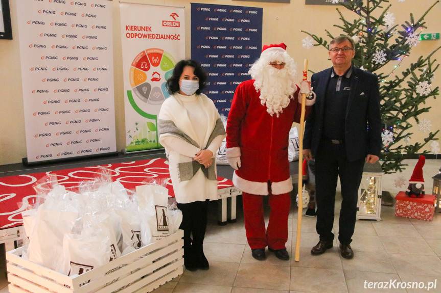 Mikołaj dla najmłodszych od muzeum w Bóbrce