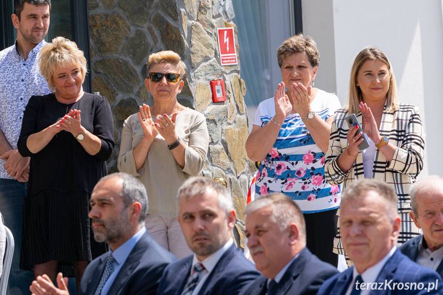 Pałac w centrum wsi. W Łękach Dukielskich otwarto centrum kultury