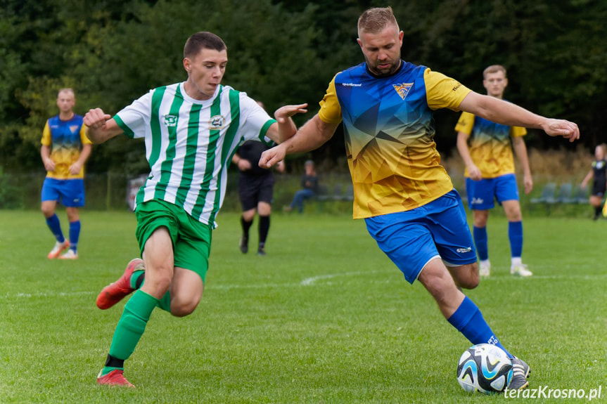 Orzeł Faliszówka - Tęcza Zręcin 2:4