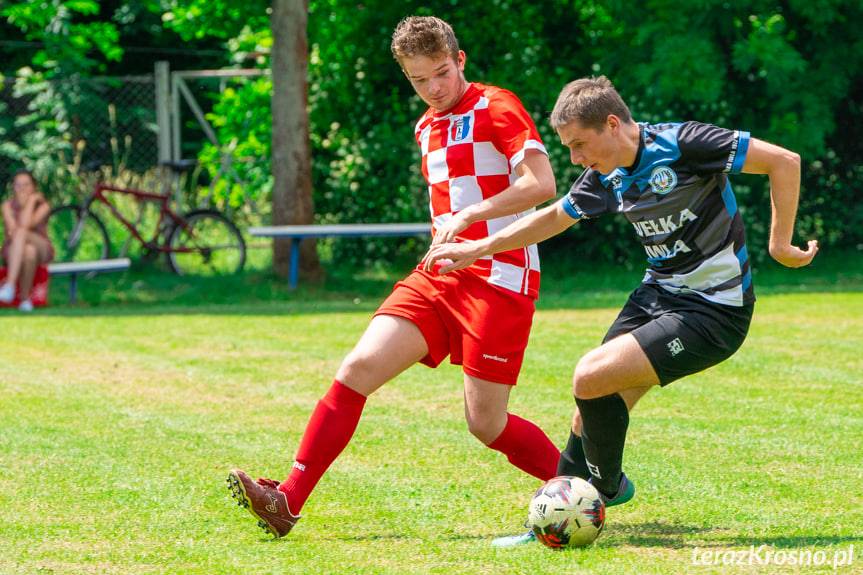 Jasiołka urwała punkty Iwełce