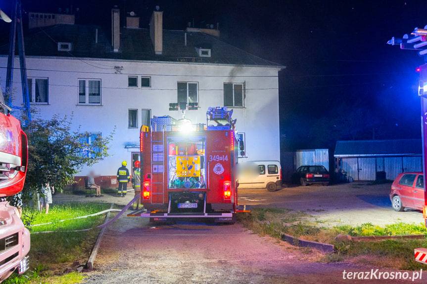 Nocny pożar w budynku wielorodzinnym w Równem