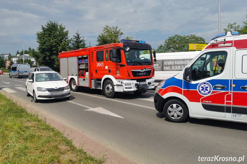 Potrącenie 12-latka na Lwowskiej w Krośnie, lądował śmigłowiec LPR