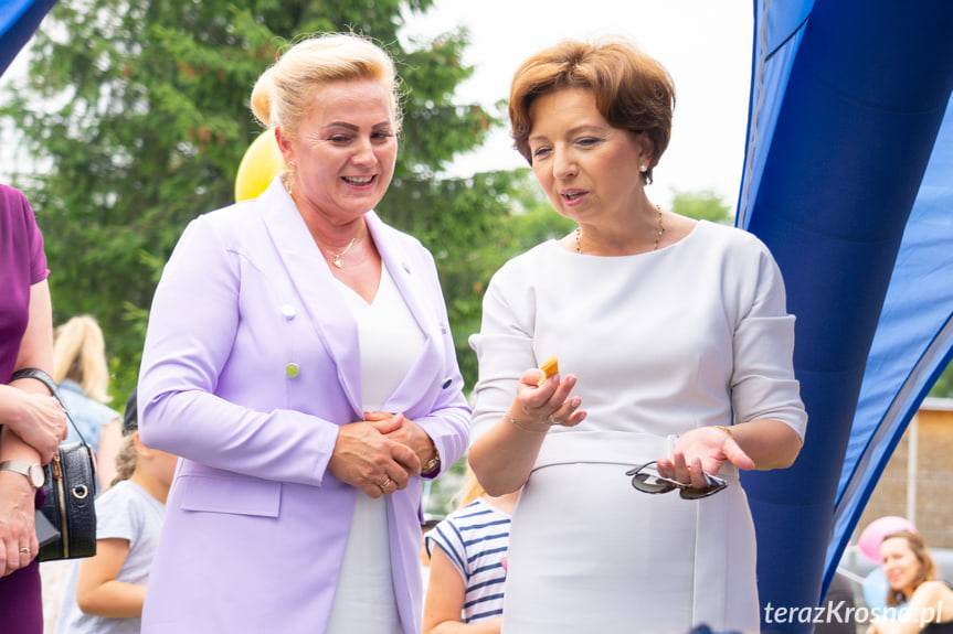 Minister rodziny i polityki społecznej na pikniku w Łężanach