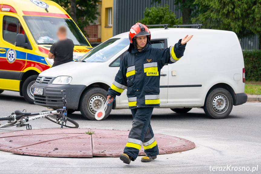  Potrącenie rowerzysty na rondzie w Krośnie