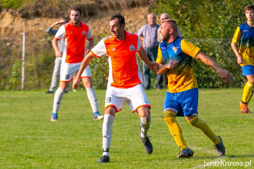 Orzeł Faliszówka - Tęcza Zręcin 3:1 