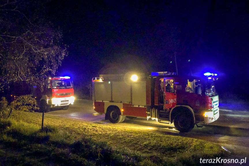 Pożar budynku gospodarczego w Szklarach