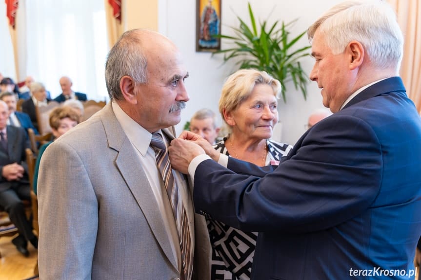 Złote Gody w Krośnie: rekordowa liczba par świętuje pół wieku razem