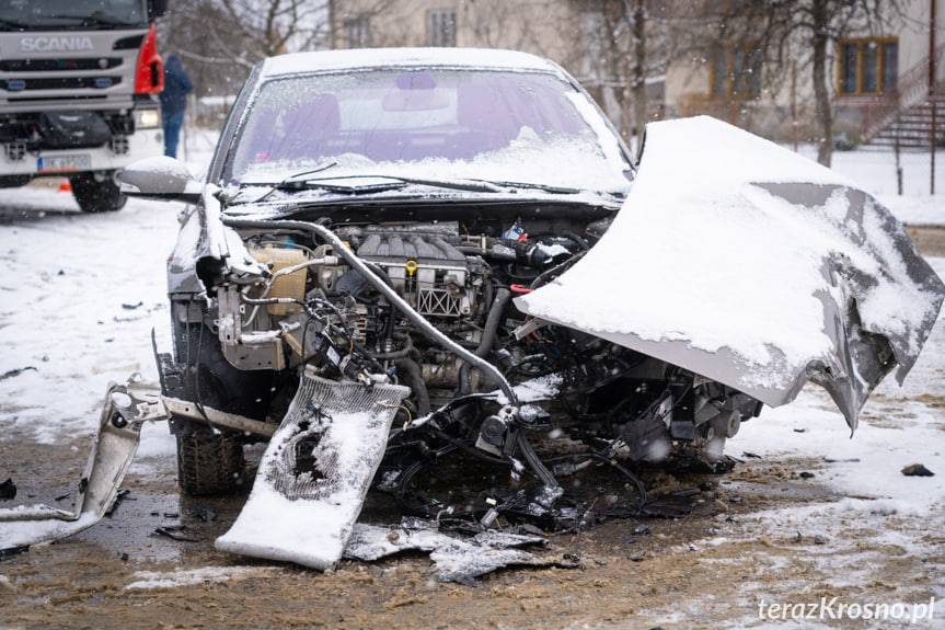 Łężany. Zderzenie ciężarówki z osobówką