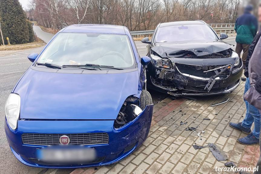 Feralne skrzyżowanie zmorą kierowców. Kolejne zderzenie w Świerzowej Polskiej