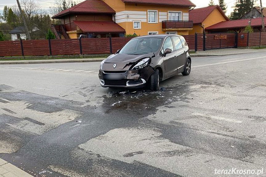 Zderzenie dwóch osobówek we Wróbliku Królewskim