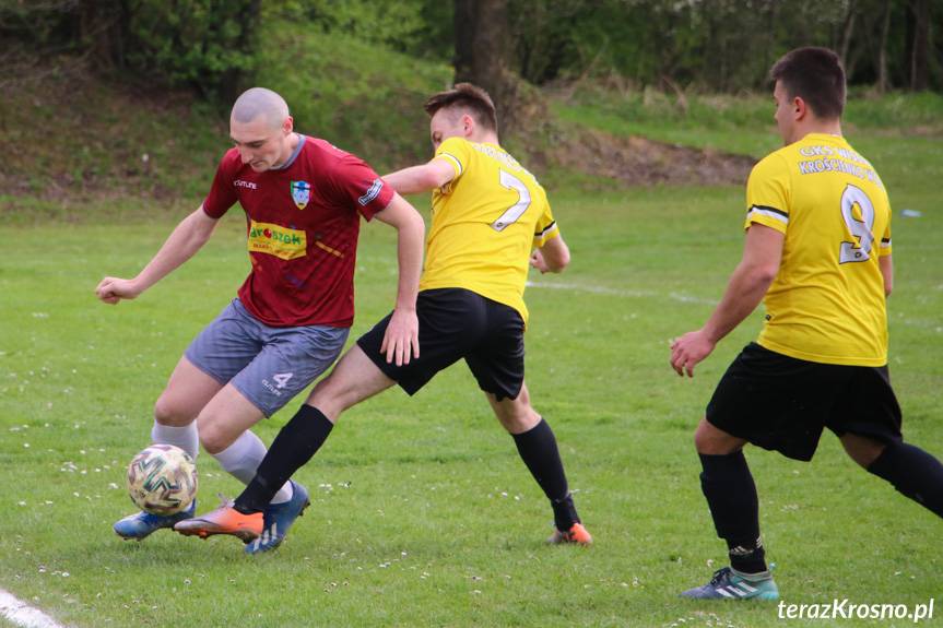 Podział punktów i czerwona kartka w Krościenku Wyżnym