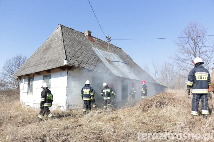 Pożar pustostanu w Żaglcach