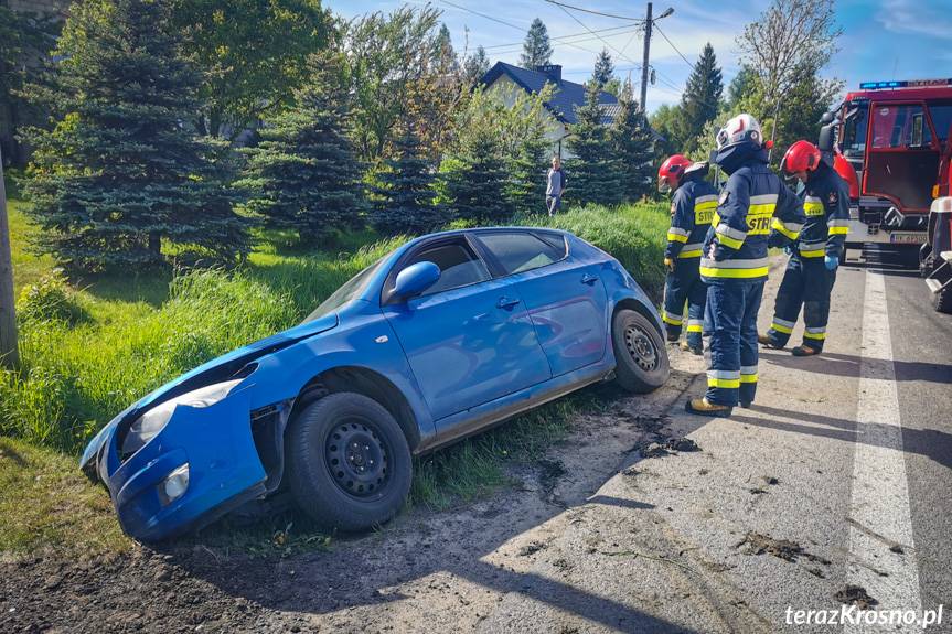 Wjechał do rowu i uderzył w przepust
