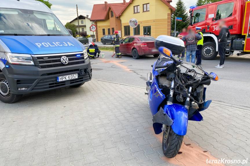 Zderzenie motocykla z samochodem w Głowience