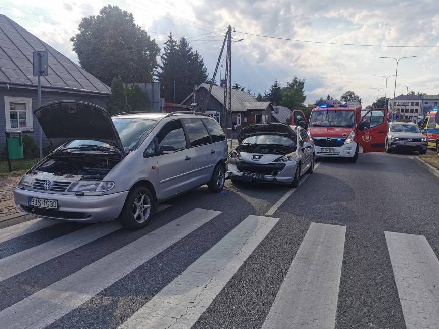Zderzenie samochodów na al. Jana Pawła II w Krośnie