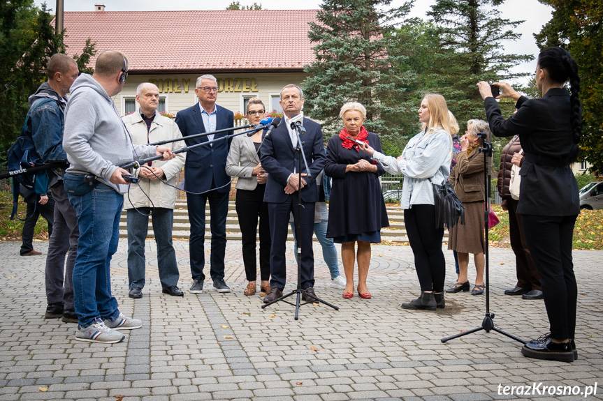 Uzdrowisko Rymanów. Posłanka Joanna Frydrych: dzieci się nie leczy, nie ma dziczyzny, jest areszt i CBA