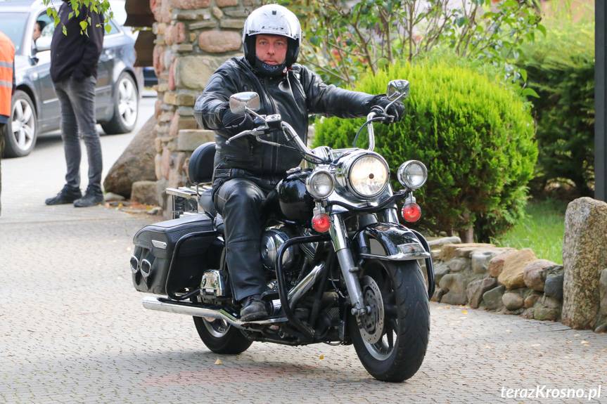 Zlot motocyklowy z Mariuszem Pudzianowskim w Jasiu Wędrowniczku