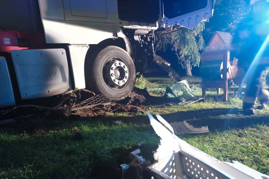 Zderzenie ciężarówek w Tylawie