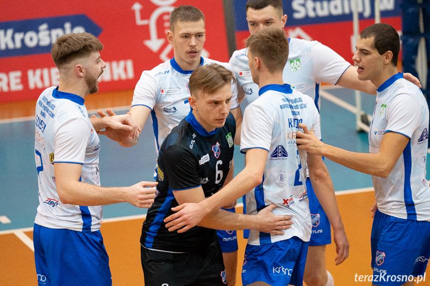 Siatkarze Karpat Krosno wygrali z TKS Tychy