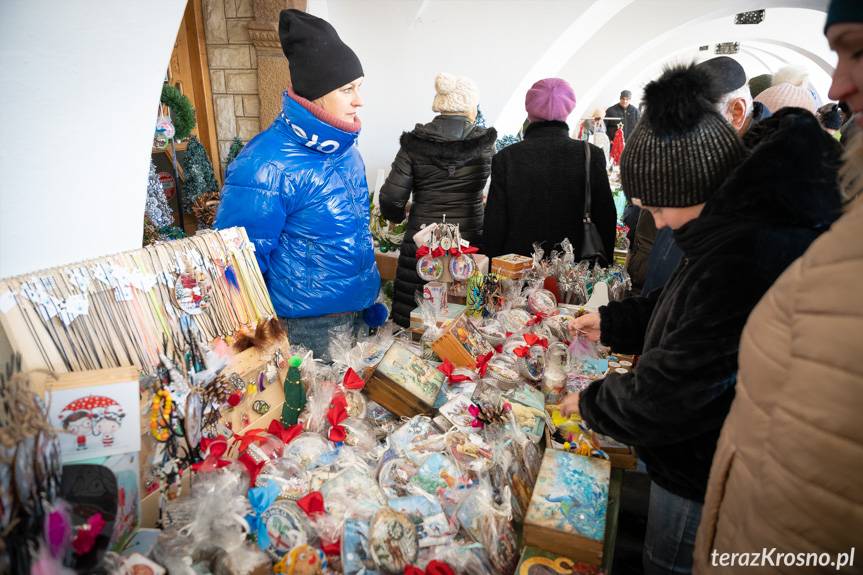 Tłumy na Jarmarku Bożonarodzeniowym w Krośnie