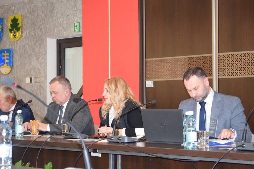 Budżet powiatu krośnieńskiego uchwalony