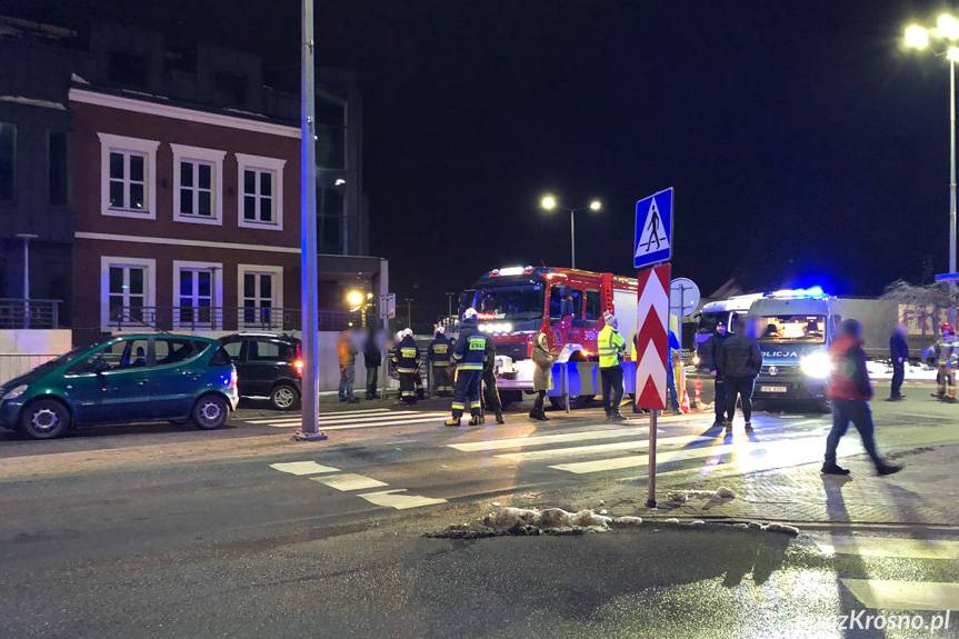 Wypadek w Miejscu Piastowym. Poszkodowana piesza