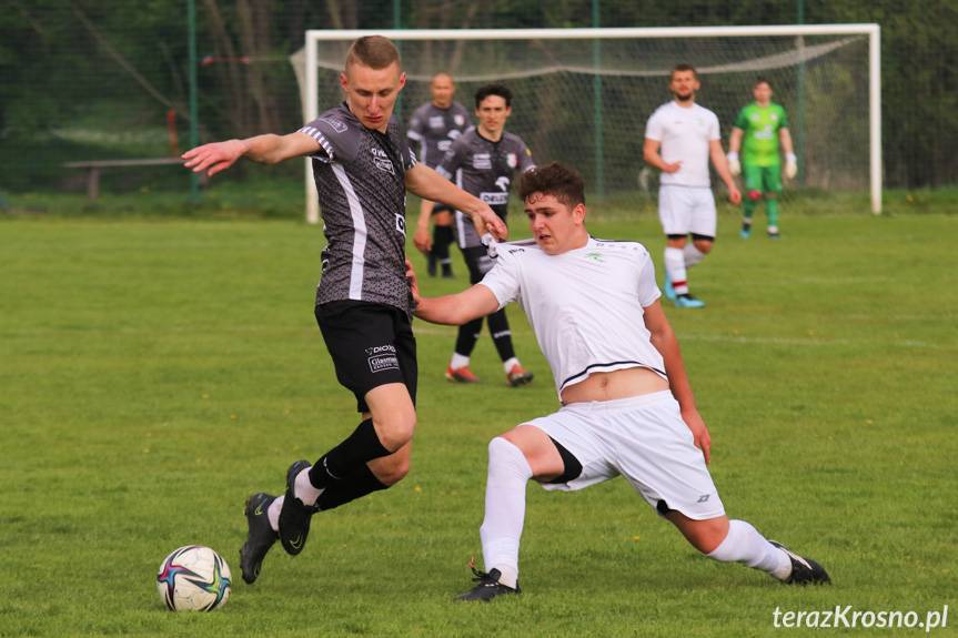 Niewykorzystany karny, czerwień i samobój w meczu Partyzanta MAL-BUD 1 Targowiska