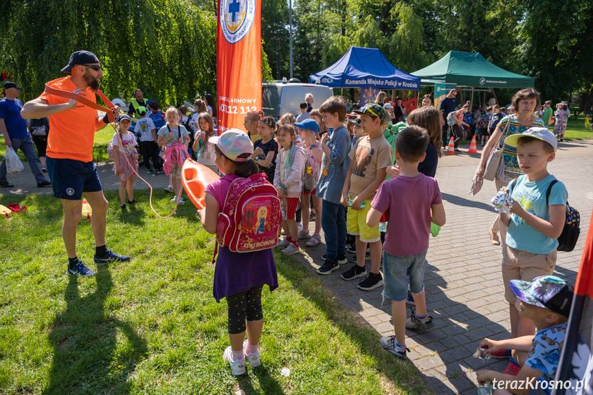 Bezpieczne wakacje. Piknik edukacyjny w Ogródku Jordanowskim