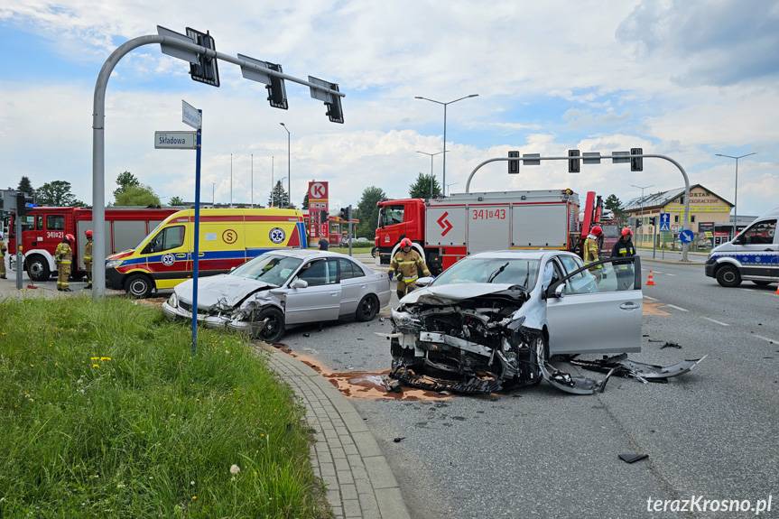 Zderzenie dwóch samochodów w Krośnie