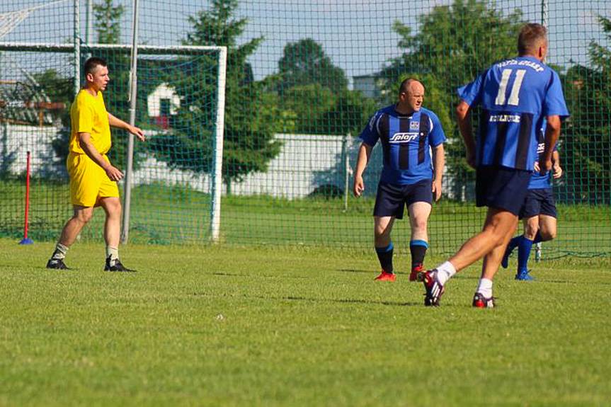 Turniej oldbojów w piłce nożnej w Jedliczu