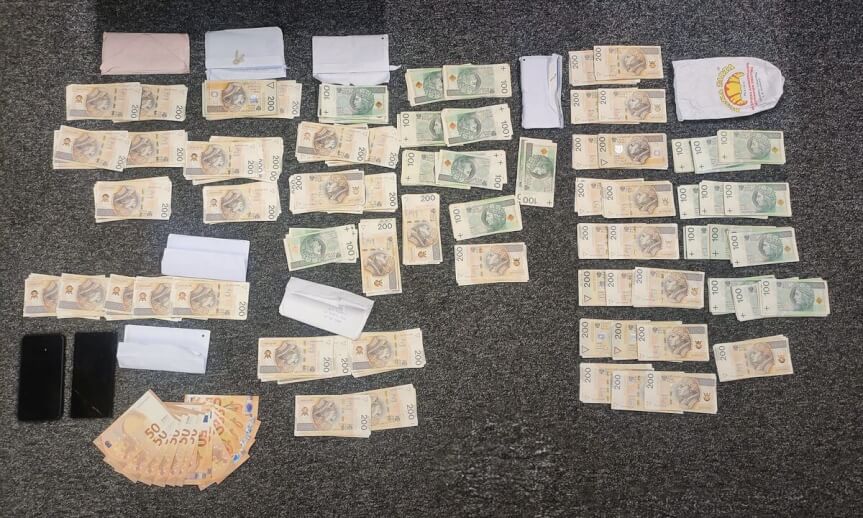 Uwierzyła, że ratuje córkę. Straciła ponad 40 tysięcy złotych