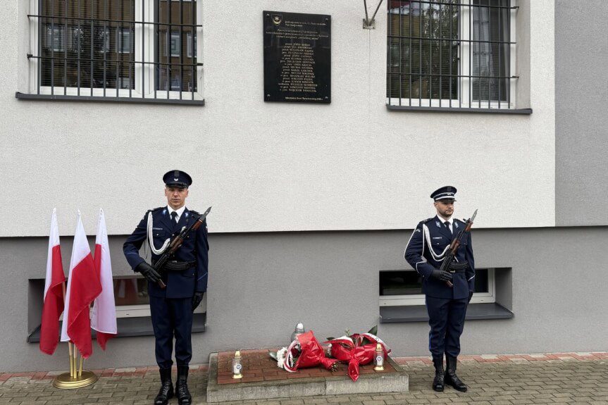 W Tarnobrzegu oddali hołd policjantom sprzed lat