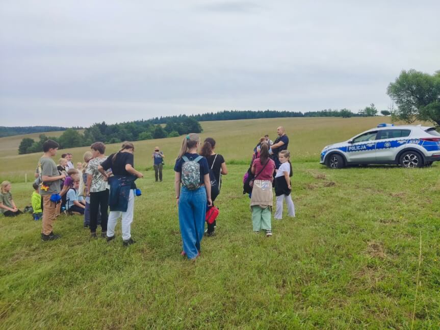 Nad wodą, na drodze i podczas zabawy. Policjanci mówili o bezpieczeństwie
