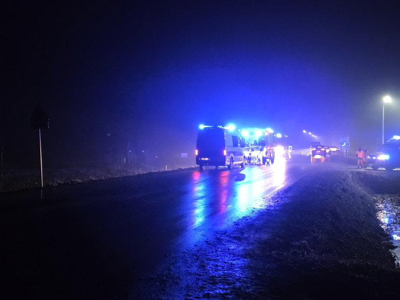 Samochód w rowie na DK19